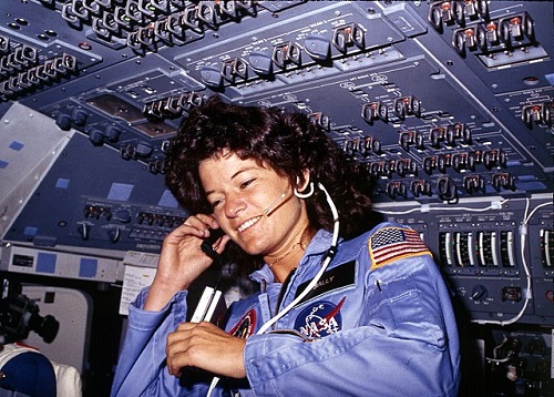 סאלי רייד – האסטרונאוטית האמריקאית הראשונה, באיחור של 20 שנה אחרי ברית המועצות