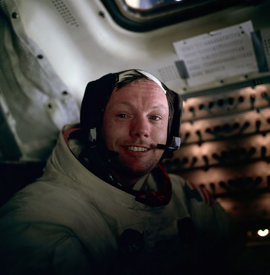 ניל ארמסטרונג מיד לאחר הנחיתה על הירח | צילום: NASA / Edwin E. Aldrin, Jr
