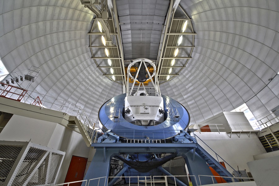 שדרוג לטלסקופ הקשיש – מבט מתחת לכיפת הטלסקופ "מיאל" באריזונה | צילום: P. Marenfeld & NOAO/AURA/NSF