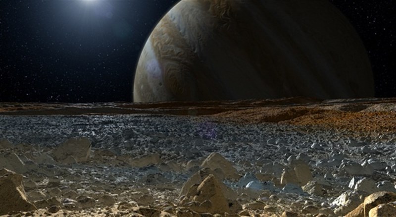 הירח אירופה – אחד המועמדים הטובים ביותר במערכת השמש לקיום חיים מחוץ לכדור הארץ | איור: NASA/JPL-Caltech