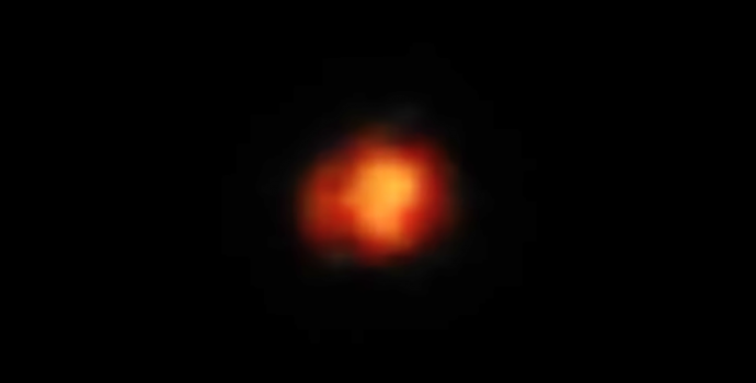 הגלקסיה של מייזי כפי שצולמה ע"י טלסקופ החלל ווב. קרדיט: NASA/STScI/CEERS/TACC/The University of Texas/S.Finkelstein/M. Bagley