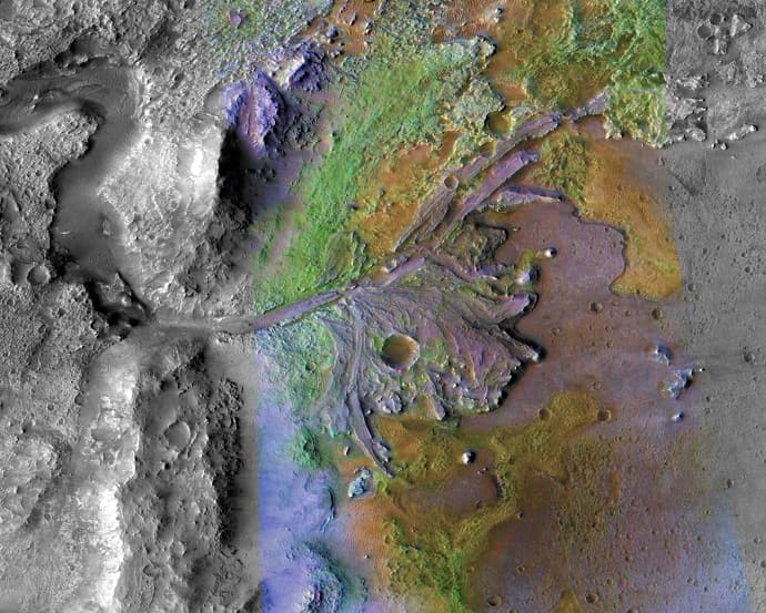 הדלתא היבשה במכתש ג'זרו, מאדים, כפי שצולמה מהחלל על ידי המקפת MRO של נאס