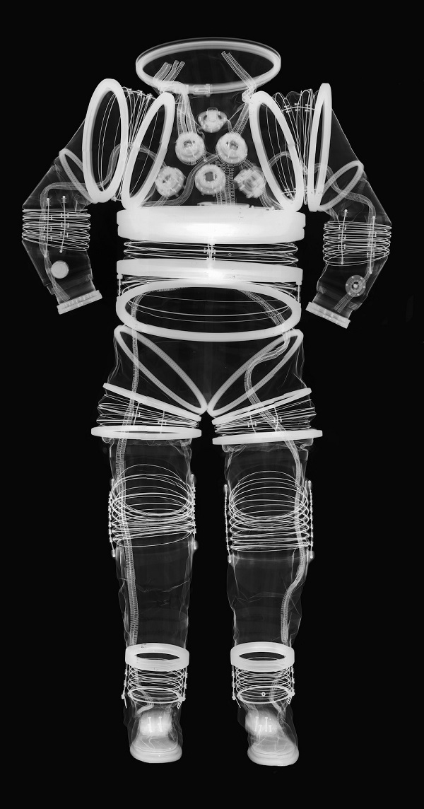 חליפת חלל ניסיונית EX1-A | צילום: Mark Avino-Smithsonian Institution