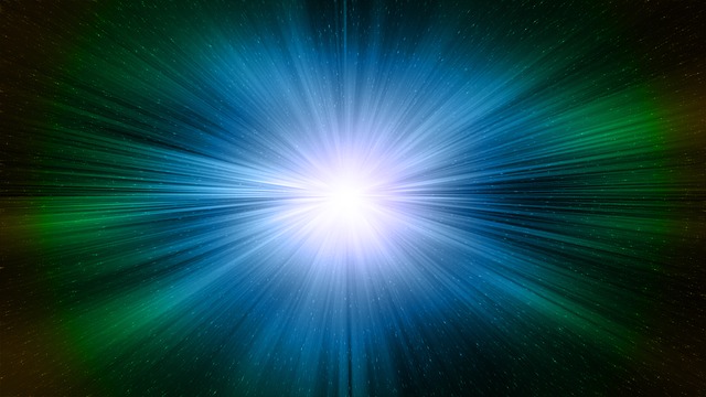 מהירות האור היא עצומה, אך מרחבי היקום מגמדים אותה