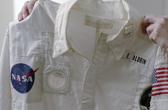 החליפה של באז אולדרין ממשימת אפולו 11. צילום: סותבי'ס