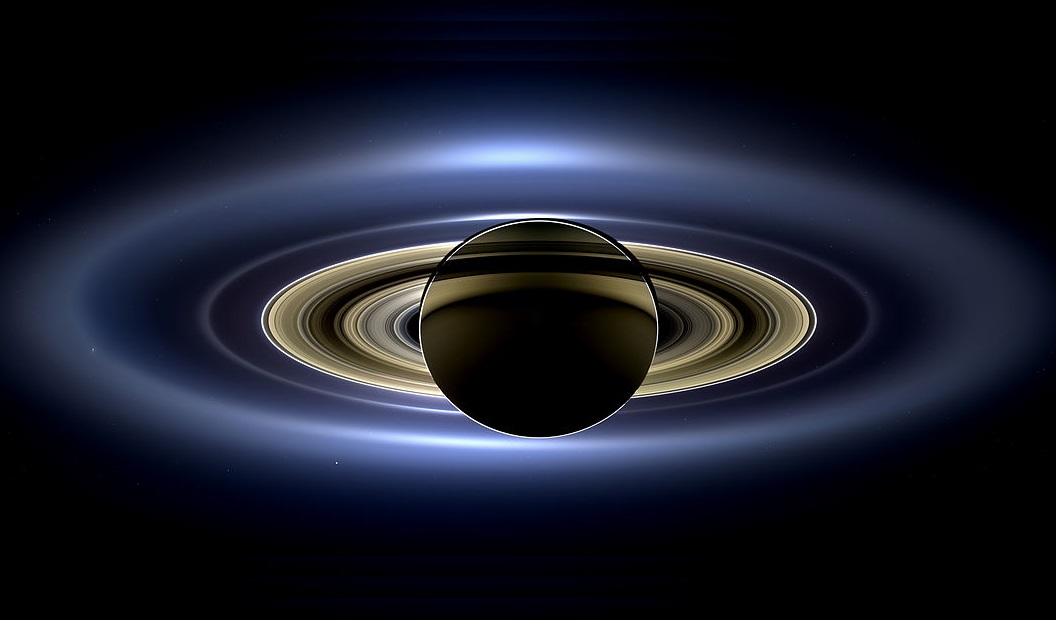 ליקוי שמש על ידי כוכב הלכת שבתאי, כפי שצולם ע"י קאסיני | NASA