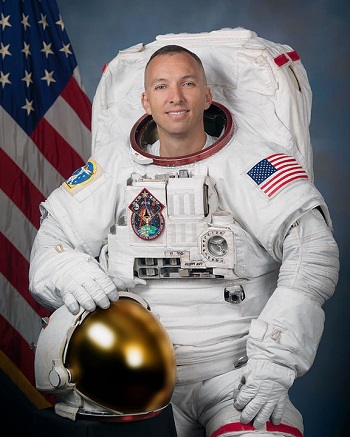 רנדי ברזניק. קרדיט: NASA רנדי ברזניק