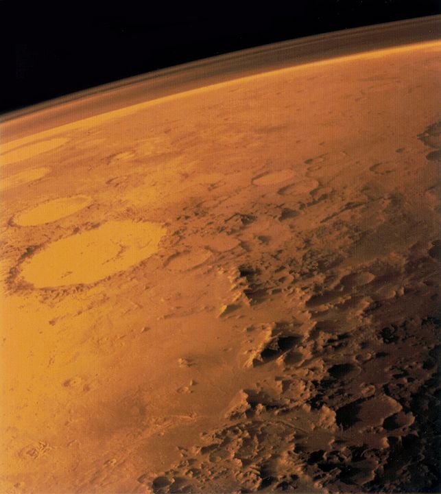 אטמופירת מאדים כפי שהיא היום לא מסוגלת לשמור על אנרגיית השמש באפקט החממה, כפי שקורה בכדור הארץ. קרדיט: NASA