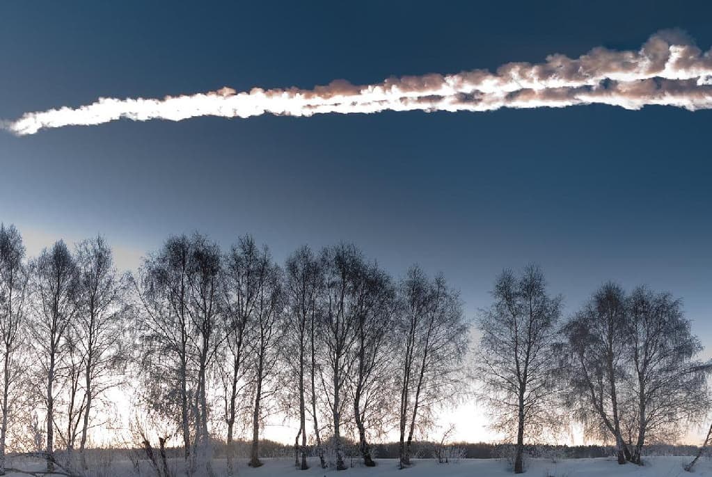 כדור אש מעל בצ'ליאבינסק, רוסיה, ב-2013. קרדיט: M. Ahmetvaleev