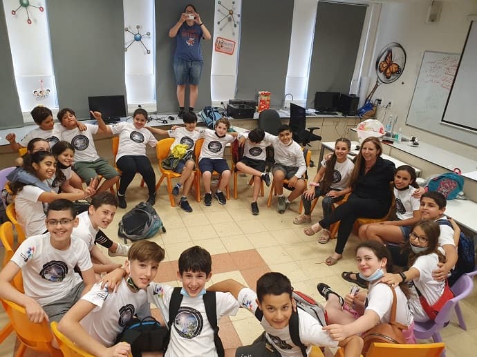 במקום הראשון - בית חינוך שמעון פרס בראש העין במקום הראשון - בית חינוך שמעון פרס בראש העין