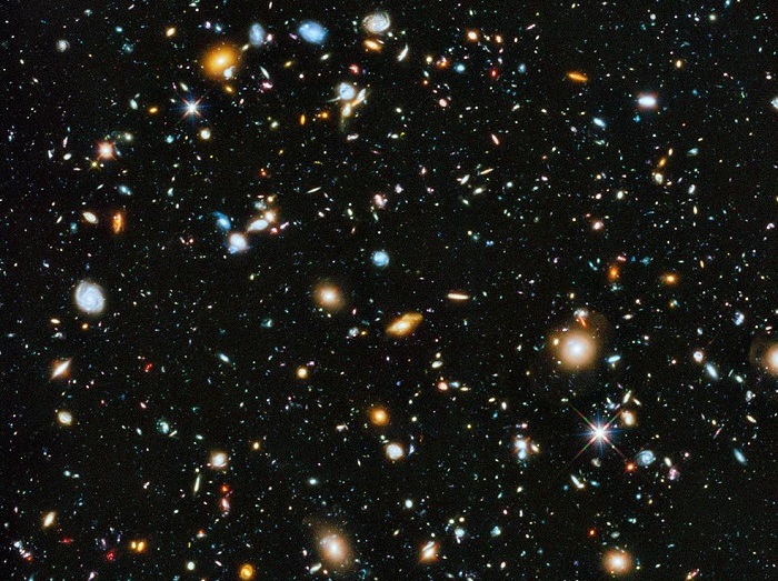Hubble Ultra Deep Field: כל כתם בתמונה, שמהווה פרומיל מהשמיים, הוא גלקסיה עם עשרות ומאות מיליארדי כוכבים | NASA/STScI/ESA