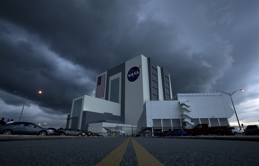 מטה נאס"א במרכז קנדי, נמל החלל קייפ קנוורל, פלורידה | צילום: NASA/Bill Ingalls