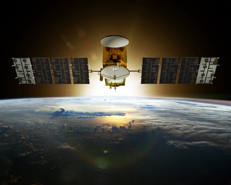 הלוויינים בחלל חשופים לסכנות כגון קרינה, שטף אטומי חמצן ועוד. ORMADD יאפשר ניטור גורמי סיכון בזמן אמת |אילוסטרציה: NOAA