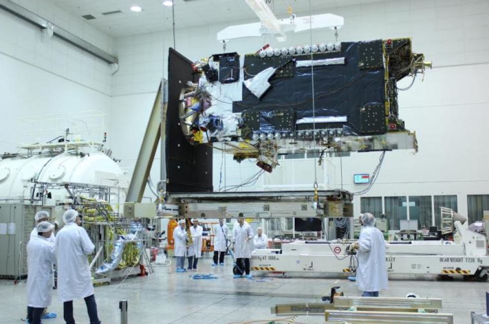 עמוס 6, תוצרת כחול לבן | צילום: חלל תקשורת (Spacecom)