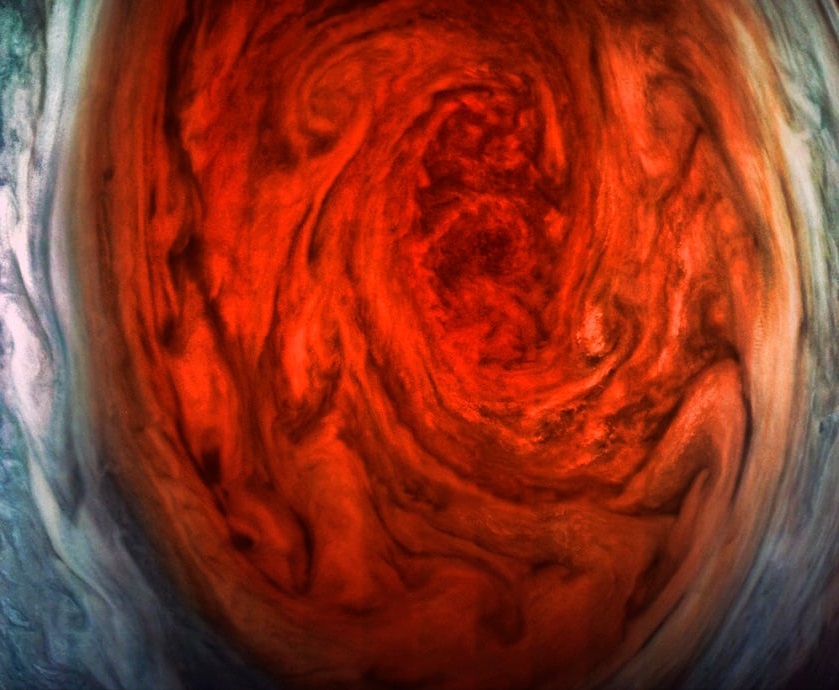 הכתם האדום הגדול של צדק כפי שתועד בעדשת המצלמה של הגשושית ג'ונו קרדיט: NASA