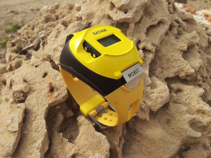 שעון יד עם כיסוי בכל מקום על פני כדור הארץ שעון יד עם כיסוי בכל מקום על פני כדור הארץ