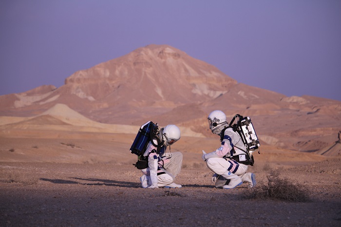 הרמונאוטים בשטח, מבצעים ניסויים