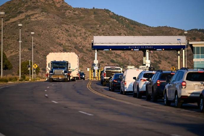 לא בכל יום רואים לוויין GPS על הכביש. קרדיט: לוקהיד מרטין