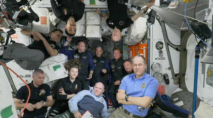 עבודת צוות וסיוע מהאסטרונאוטים: קבלת הפנים לצוות AX-1 עם הגיעו לתחנת החלל הבינלאומית בשבת. צילום: חברת אקסיום ספייס